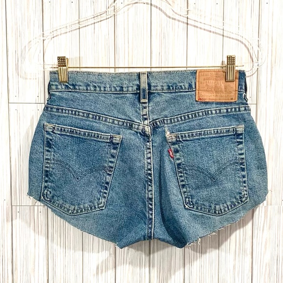 Levi’s 505 Reworked Denim Shorts - Picture 4 of 4